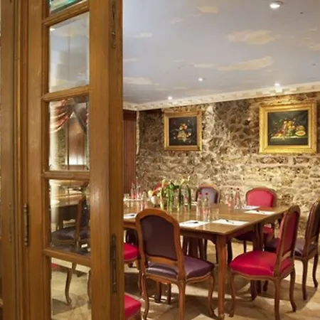 Otel Kleber & 3*